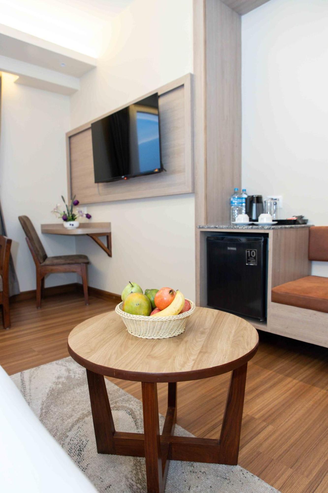 Shuvatara Suites & Spa, Thamel Катманду Екстериор снимка