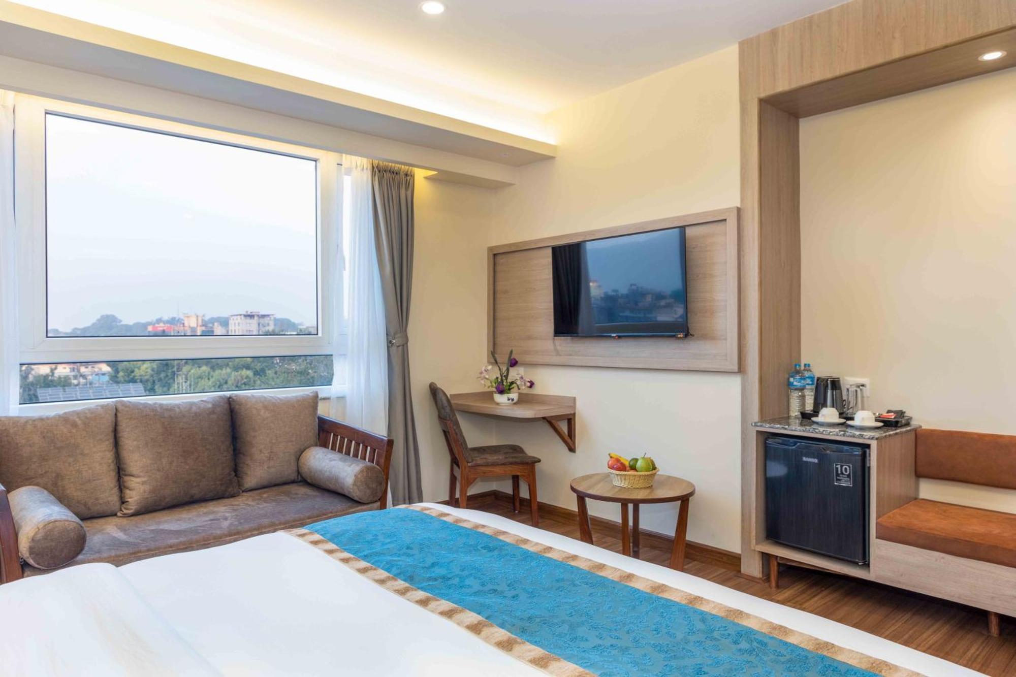 Shuvatara Suites & Spa, Thamel Катманду Екстериор снимка