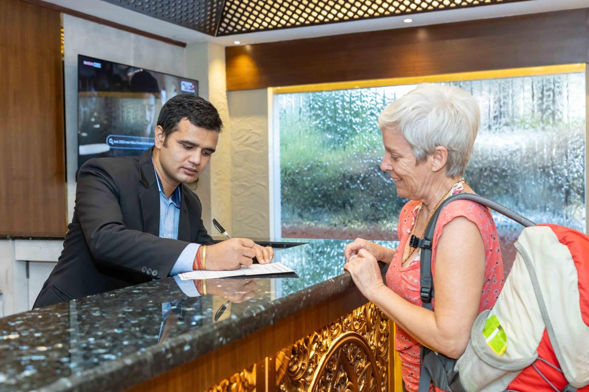 Shuvatara Suites & Spa, Thamel Катманду Екстериор снимка